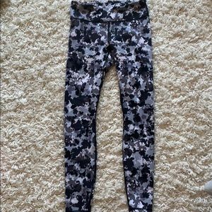 fabletics leggings size 4